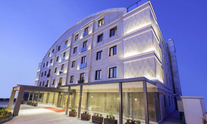 Sekerpinar Hotel | 47 m² Hotel ∙ 127 guests
