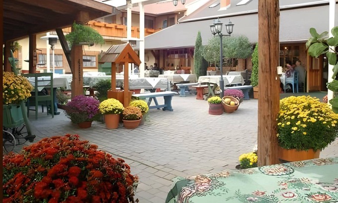 Szekesfehervar Hotel | 47 m² Hotel ∙ 2 bedrooms ∙ 4 guests