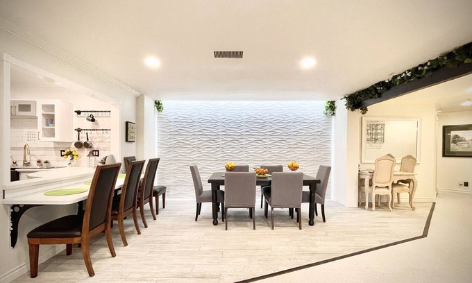 Rancho Bernardo House | 4beds 2.5baths 5min. drive to Rancho Bernardo Inn, Clubhouse, Starbucks, etc,.