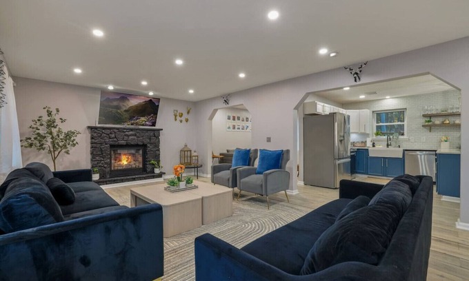 Tobyhanna House | 4BR Poconos Escape w/Hot Tub, Game Room & PS5