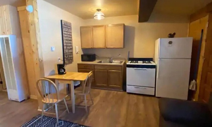 Taos Ski Valley Condo | 4K River Ranch Condo 5 Sleeps 2