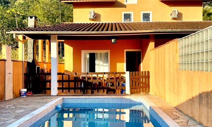 Mococa House | 4Q *2 Suites *Cond. Closed Mar Verde *Swimming pool *Wiffi *Nearby Mococa Beach !