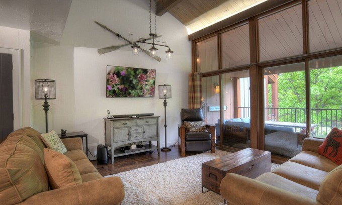 Purgatory House | 4th Hole Hideaway (#757) |10 min to Ski - Golf - AC/Pool/Hot Tub/Fitness/Deck