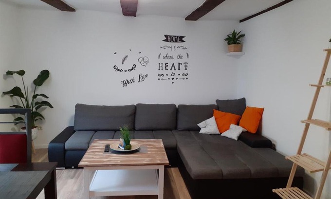 Kirchhain Apartment | 4Zi Ferienwohnung in Kirchhain nahe Marburg und Stadtallendorf