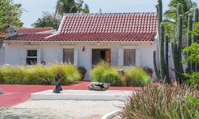 Santa Cruz House | 5 bedr Home in Aruba Santa Cruz With Pool
