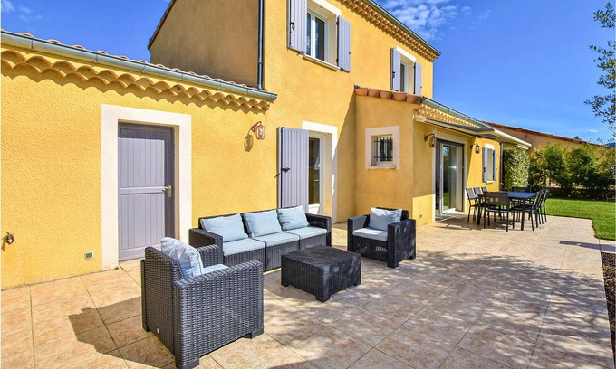 Cleon-d'Andran House | 5 bedroom accommodation in Cléon D'Andran