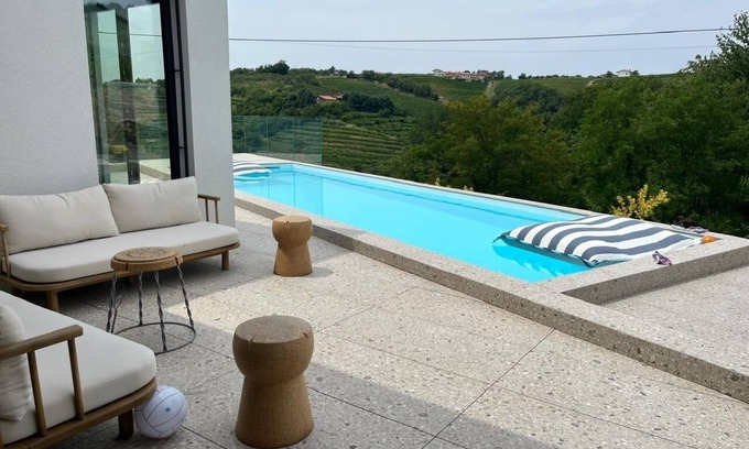 Kozana Villa | 5-bedroom Vila Solini in the heart of Goriška brda with private pool