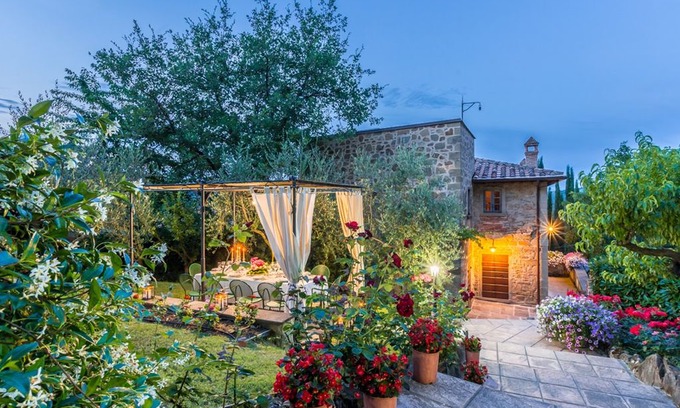 Ripoli Villa | 5 bedroom Villa, sleeps 10 in Bagno a Ripoli with Pool, Air Con and WiFi