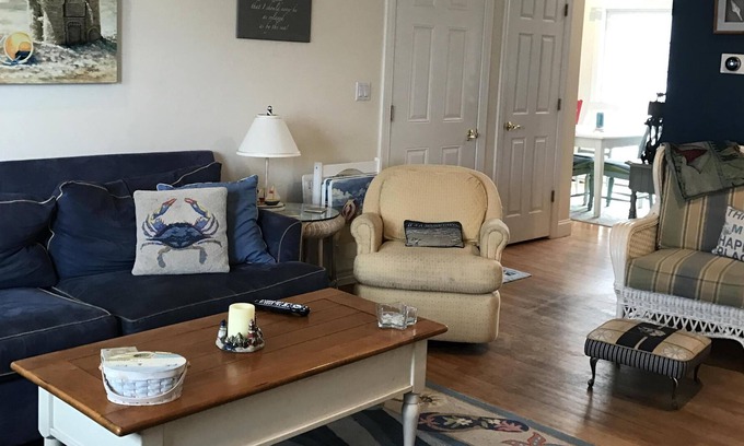 Normandy Beach House | 5 bedrooms in Silver Beach! 1 block to beach.