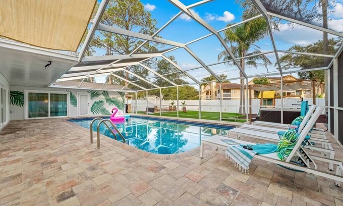 Clearwater House | 5 BR Clearwater Heated Pool I Mini Golf I Hot Tub | Billiards