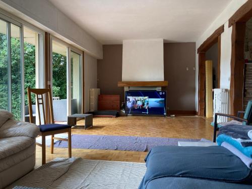 Auneau House | 5 Chambres dans une grande maison