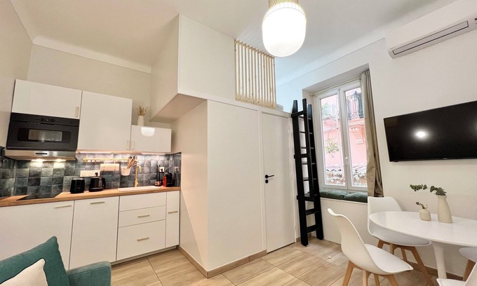Cap d'Ail Apartment | 5 min to Beach – 15 min to Monaco Grand Prix- Cozy Studio with Mezzanine