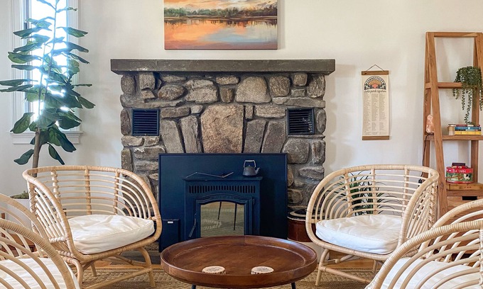 New Fairfield House | 5 min walk to private beach