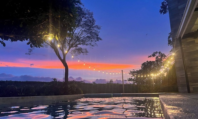 Marbella House | 5 Mins to the Beach! 🏝️ Gated Community, Private Pool, Ocean & Mountain Views!
