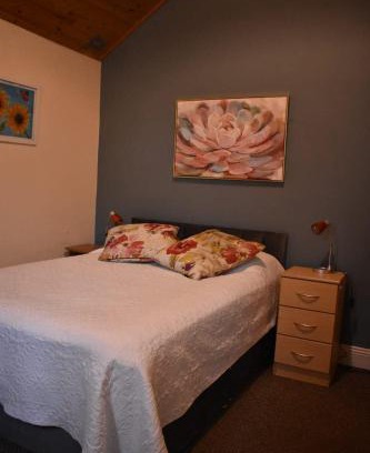 Bray Apartment | 5 Minutes from the Beach