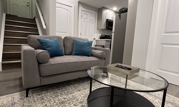 Southwest Calgary Apartment | 5 minutes to Spruce Meadows, Home of Calgary's Show Jumping! Family-sized suite
