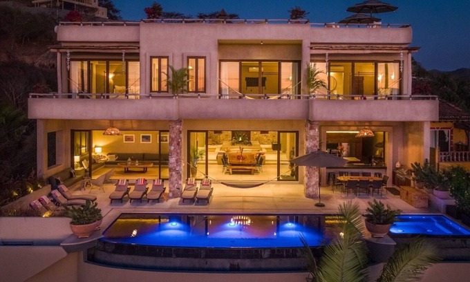 North End Villa | 5 Star Luxe, Ocean Views, Walk to Beach & Village, Full Staff, 8-10 BR Rates