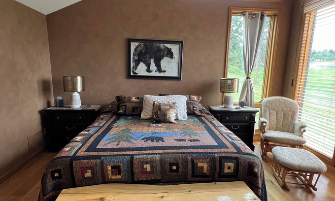 Morrison House | 5 Star Updated Home with Views - Spacious, AC, Fast Wi-fi, near Red rocks