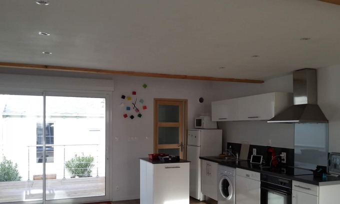 Quartier du Casino House | 50 m from the beach and 5 minutes from the market house for 4 people