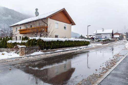 Ried im Oberinntal Apartment | 50 m² Apartment ∙ 2 bedrooms ∙ 5 guests