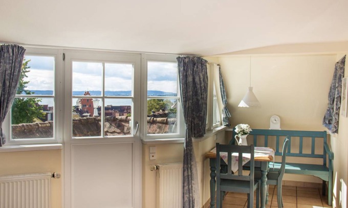 Meersburg Apartment | 50 m² Apartment ∙ 2 bedrooms ∙ 3 guests