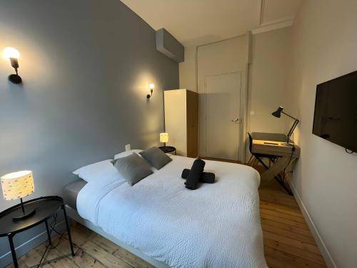 Nord - Gare Apartment | 50 m² Apartment ∙ 3 bedrooms ∙ 6 guests