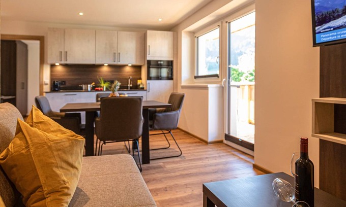 Schuttdorf Apartment | 50 m² Apartment ∙ 1 bedroom ∙ 4 guests
