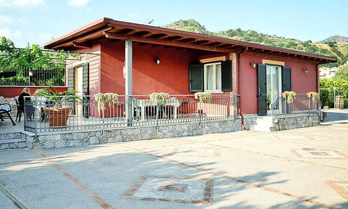 Gaggi House | 50 m² Bungalow ∙ 2 bedrooms ∙ 4 guests