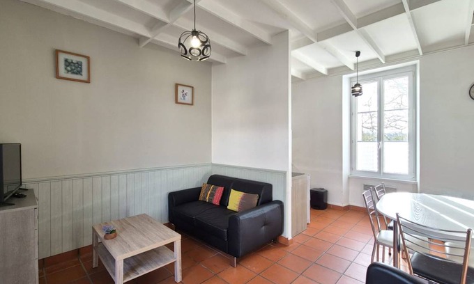 Grosbreuil House | 50 m² House ∙ 2 bedrooms ∙ 5 guests