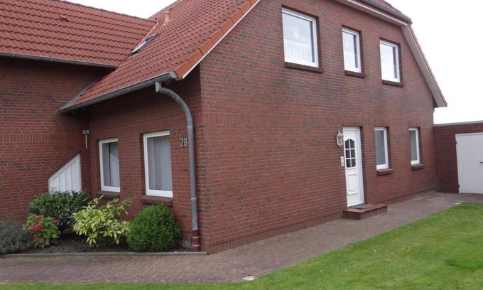 Horum Apartment | 50152... - Freie Sicht und Idyllisch: Die Erdgeschosswohnung Punktet vor Allem Durch Ihre Ruhige