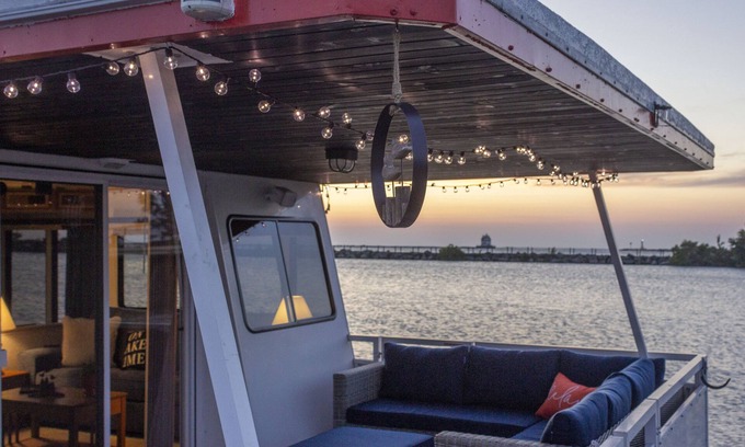 Lorain Boat Rental | 52-Foot Houseboat on Lake Erie-Sleeps 6! Walleye Fishing Capitol of the World!