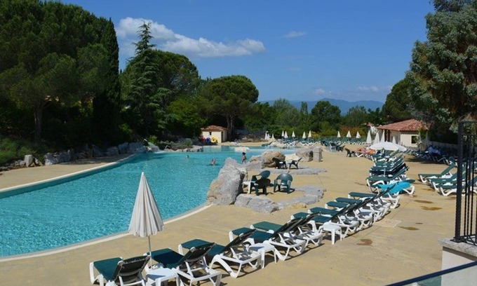 Rouret House | 53 m² House ∙ 3 bedrooms ∙ 8 guests