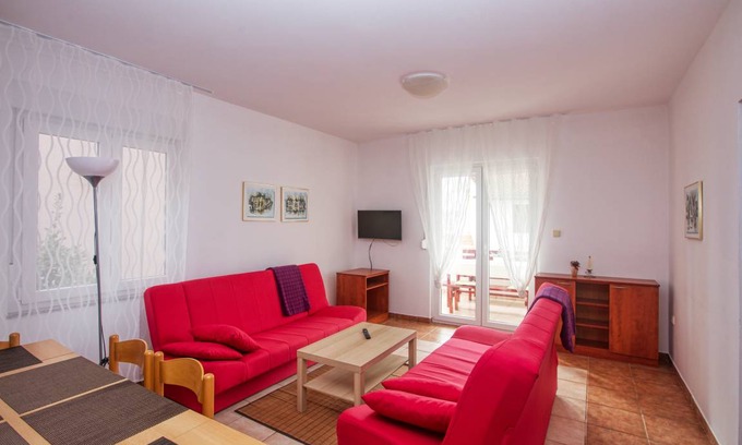 Pirovac Apartment | 54 m² Apartment ∙ 2 bedrooms ∙ 6 guests