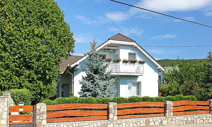 Balatonfured Apartment | 55 m² Apartment ∙ 2 bedrooms ∙ 4 guests
