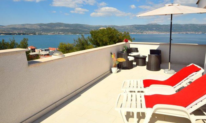 Municipality of Trogir Apartment | 55 m² Apartment ∙ 2 bedrooms ∙ 4 guests