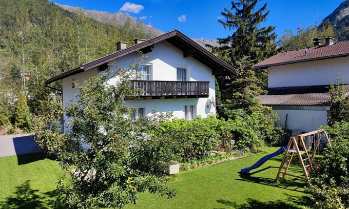 Prutz Apartment | 55 m² Apartment ∙ 2 bedrooms ∙ 4 guests