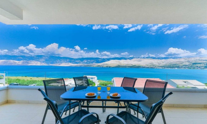 Pag Apartment | 55 m² Apartment ∙ 2 bedrooms ∙ 5 guests