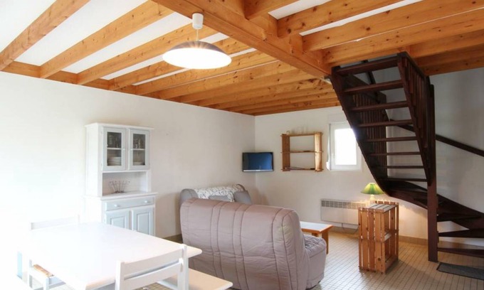 Saint-Martin de Brehal Cottage | 55 m² Cabin ∙ 2 bedrooms ∙ 4 guests