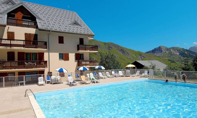 Saint-Sorlin-d'Arves Apartment | 55 m² Apartment ∙ 2 bedrooms ∙ 8 guests