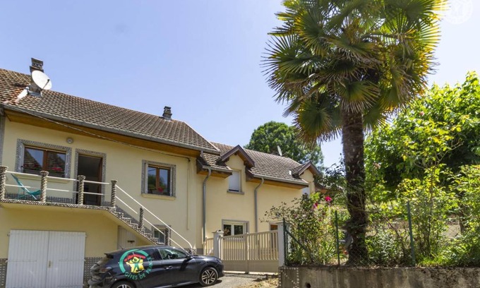 Yenne House | 55 m² Gîte ∙ 2 bedrooms ∙ 4 guests