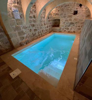 Sannat House | 565 m² House ∙ 7 bedrooms ∙ 19 guests