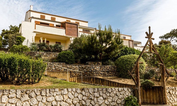Saint-Palais-sur-Mer House | 58 m² House ∙ 2 bedrooms ∙ 5 guests