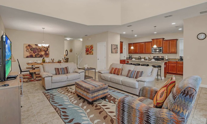 West Kissimmee House | 5BR Luxury Home - Family Resort - Private Pool and BBQ!