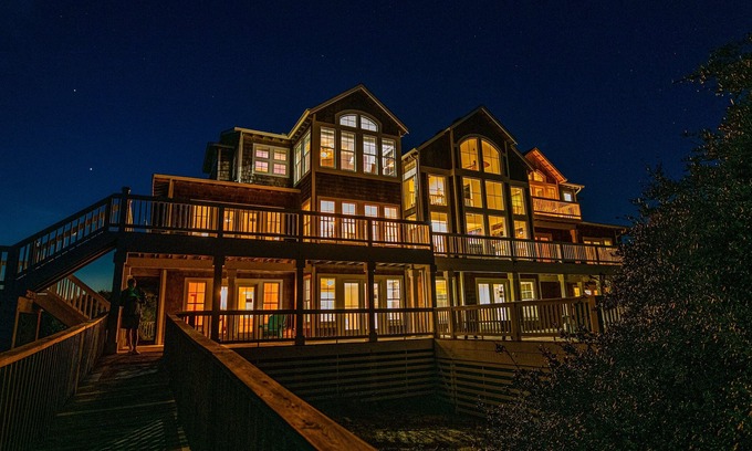 Corolla House | $5k off: 14BR Oceanfront | Sleeps 32 -3 Acres | Weddings & Retreats