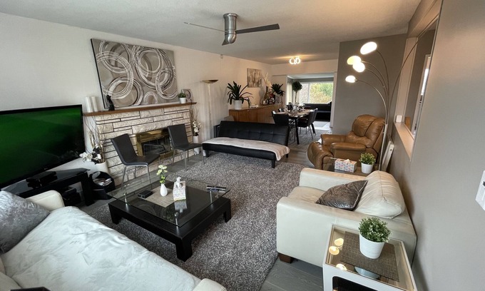 Delta House | 5Star House 3 or 4bdrm sleeps 6 or10 (clean/Pet Friendly) 30% monthly Discount
