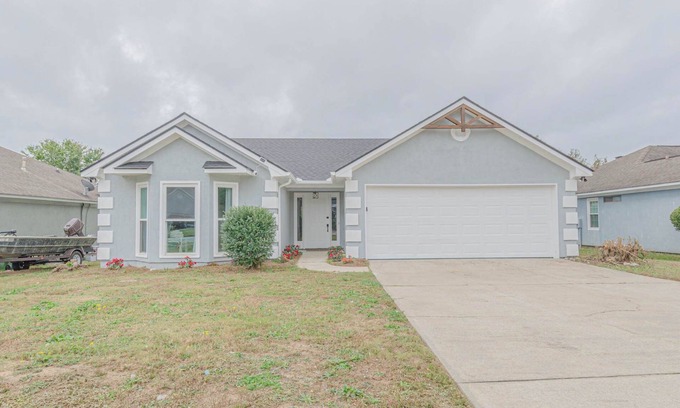 Fortson House | 6-Bed Artistic Home with Game room