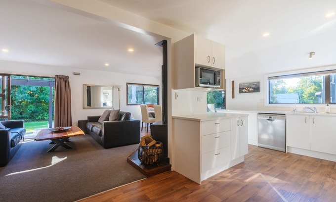 Mapua House | 6 Bedroom Family Gateway in the Heart of Mapua Village