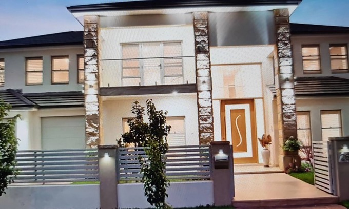 Kellyville House | 6 bedrooms, swimming pool, Spa - 5 star home