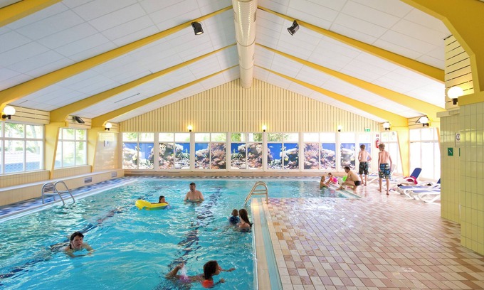 Stadtkyll House | 6-person dog bungalow in the holiday park Landal Wirfttal