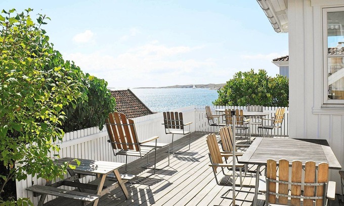 Halleviksstrand House | 6 person holiday home in HÄLLEVIKSSTRAND-By Traum